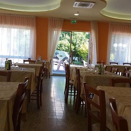 Hotel Adriatico Bellaria-Igea Marina Exterior foto