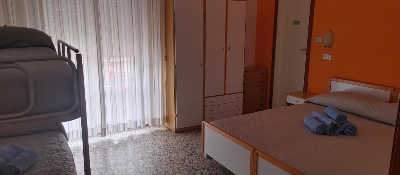 Hotel Adriatico Bellaria-Igea Marina Exterior foto
